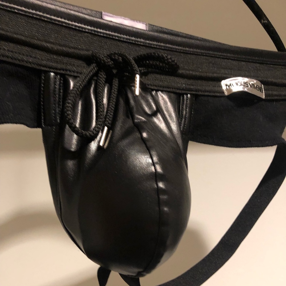 Modus Vivendi leather look jockstrap